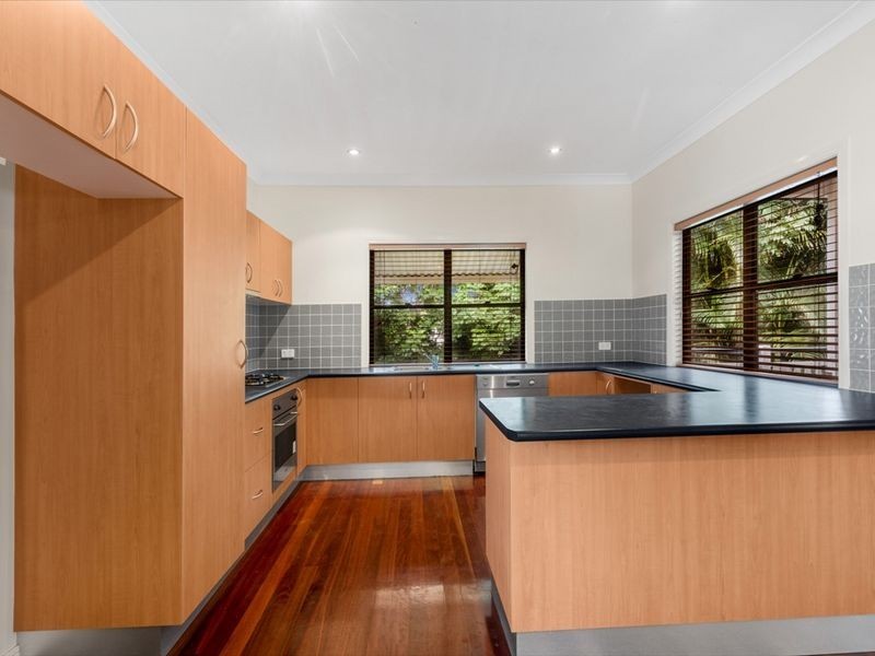 12 Wellington Street, Wooloowin QLD 4030