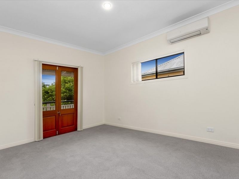 12 Wellington Street, Wooloowin QLD 4030