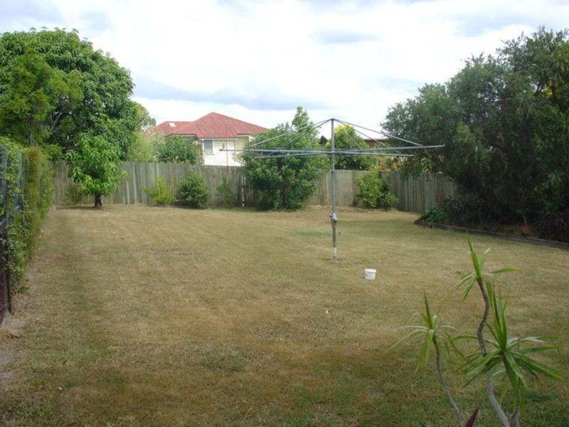 19 Thirteenth Avenue, Kedron QLD 4031