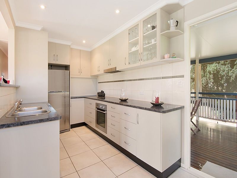 16 Bamber Street, Chermside QLD 4032