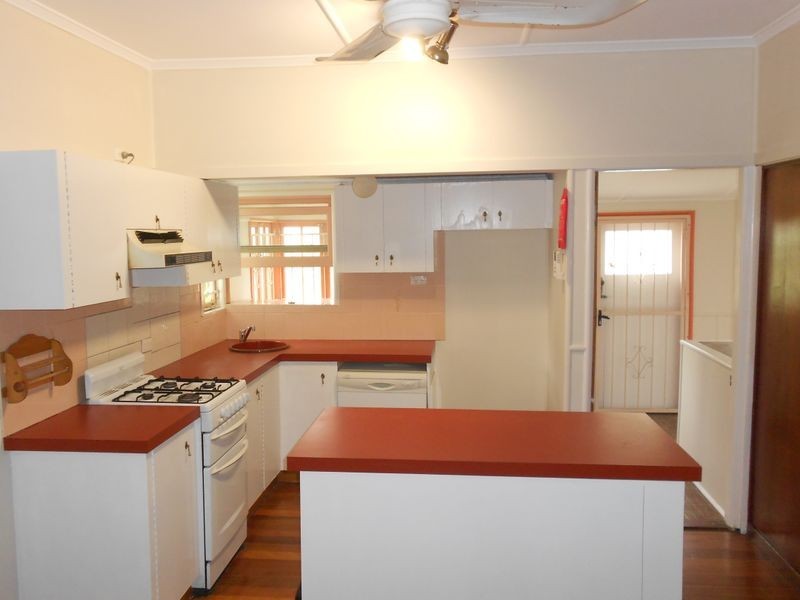 38 Garden Terrace, Newmarket QLD 4051