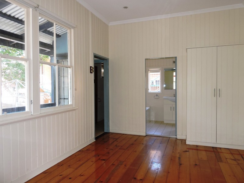 17 Jack Street, Gordon Park QLD 4031