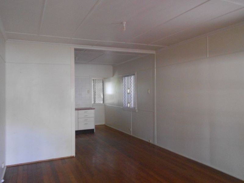 11 Gilbert Road, Windsor QLD 4030