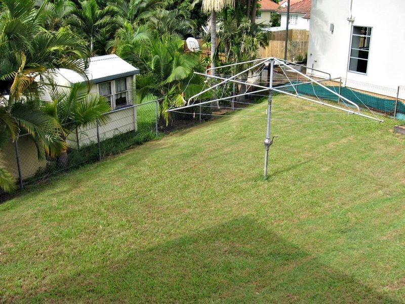 16 Caloola Street, Stafford Heights QLD 4053