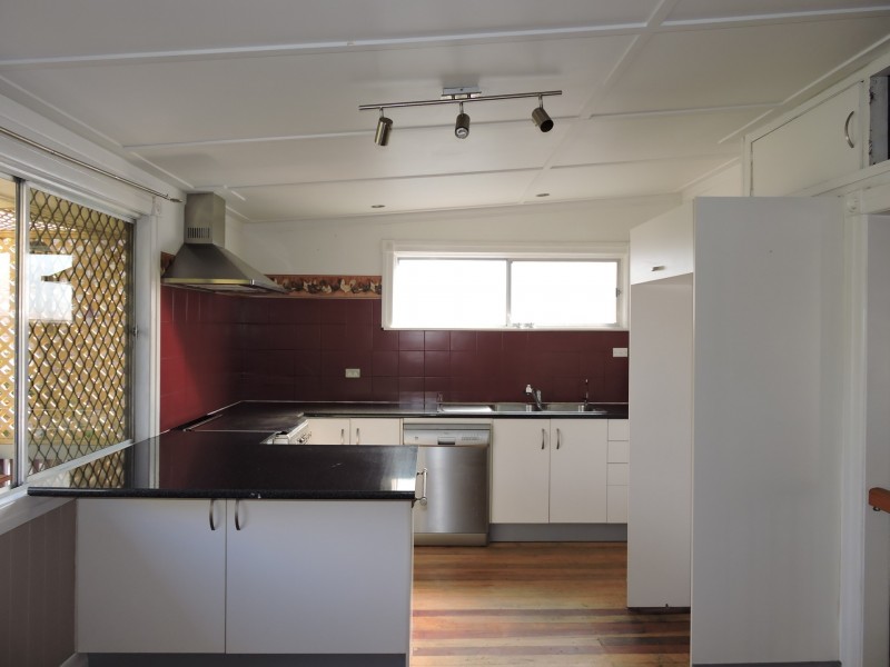 51 Wellington Street, Wooloowin QLD 4030