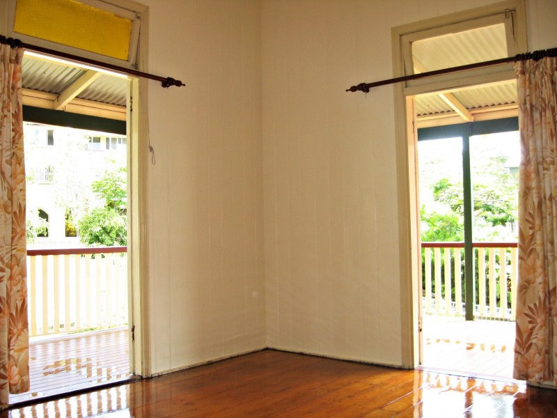 5 Adamson Street, Wooloowin QLD 4030