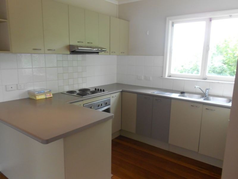 75 Eleventh Avenue, Kedron QLD 4031