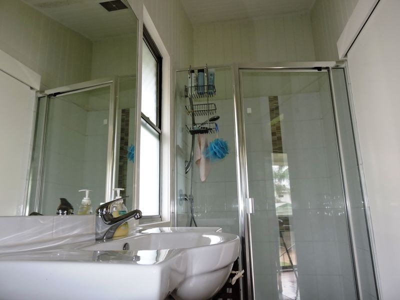 67 Lodge Road, Wooloowin QLD 4030