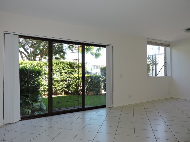 1/82 Charlton Street, Ascot QLD 4007