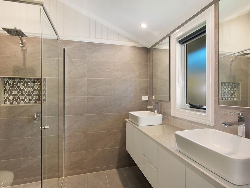 76 Kent Road, Wooloowin QLD 4030