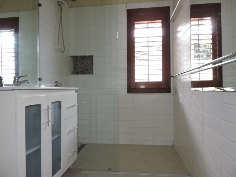 19 Morris Street, Wooloowin QLD 4030