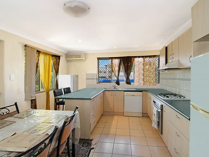4 483 Sandgate Road, Albion QLD 4010