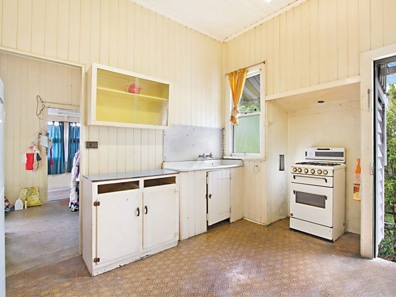 5 Hooker Street, Windsor QLD 4030