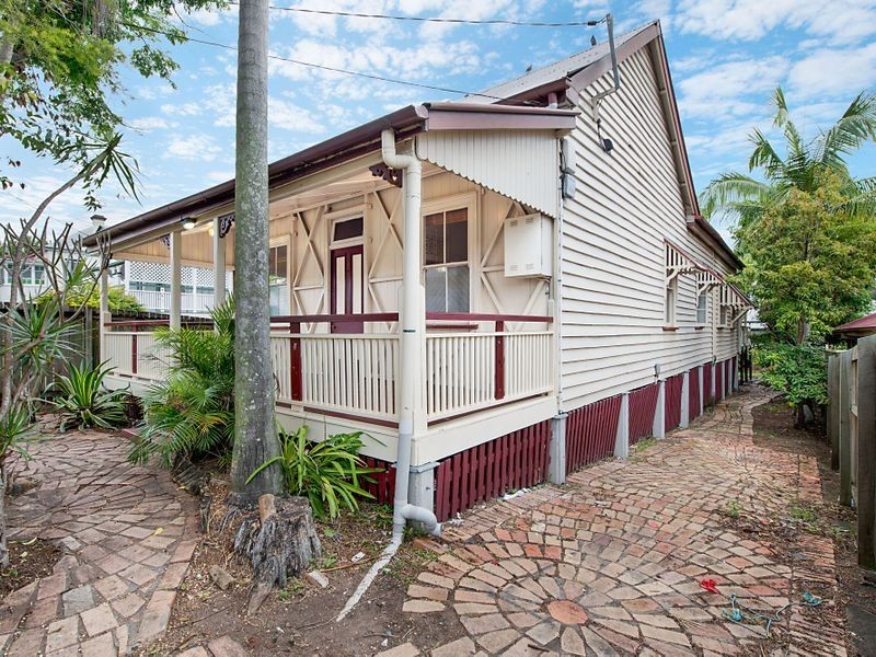 18 Stoneleigh Street, Albion QLD 4010