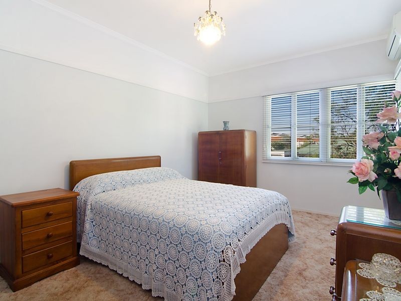 15 Bullard Street, Greenslopes QLD 4120