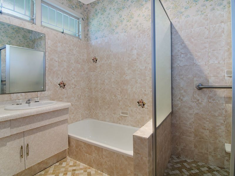 15 Bullard Street, Greenslopes QLD 4120