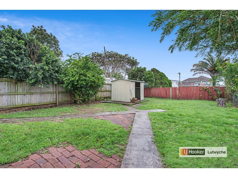 16 Lower Brighton Terrace, Sandgate QLD 4017