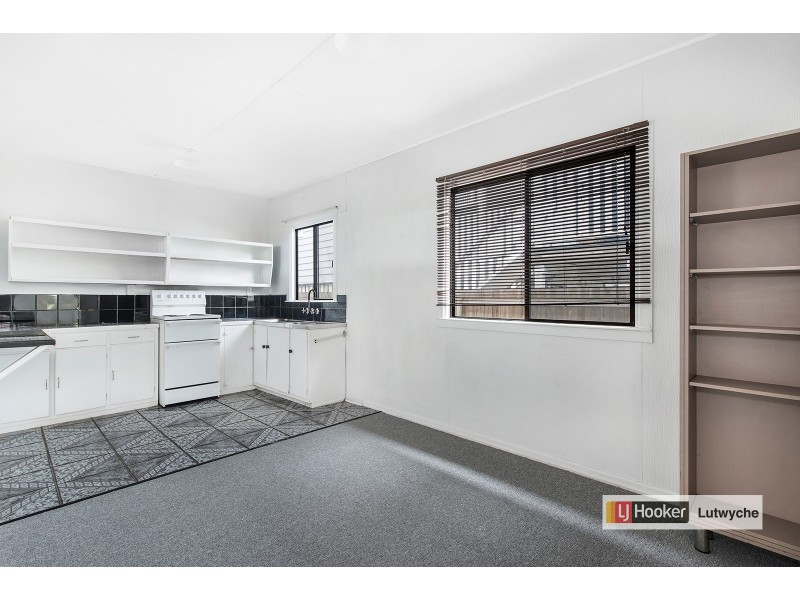 16 Lower Brighton Terrace, Sandgate QLD 4017