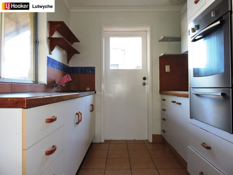 1/27 Currimundi Road, Currimundi QLD 4551