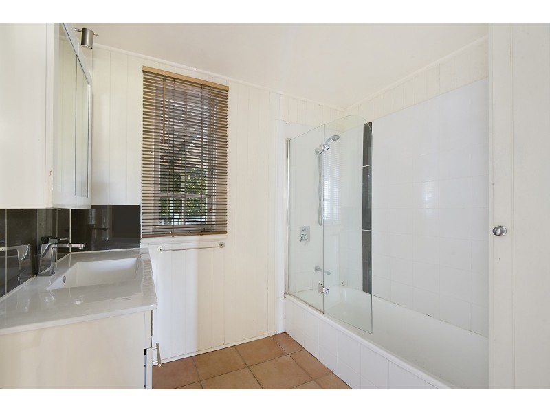 64 Gilbert Road, Lutwyche QLD 4030