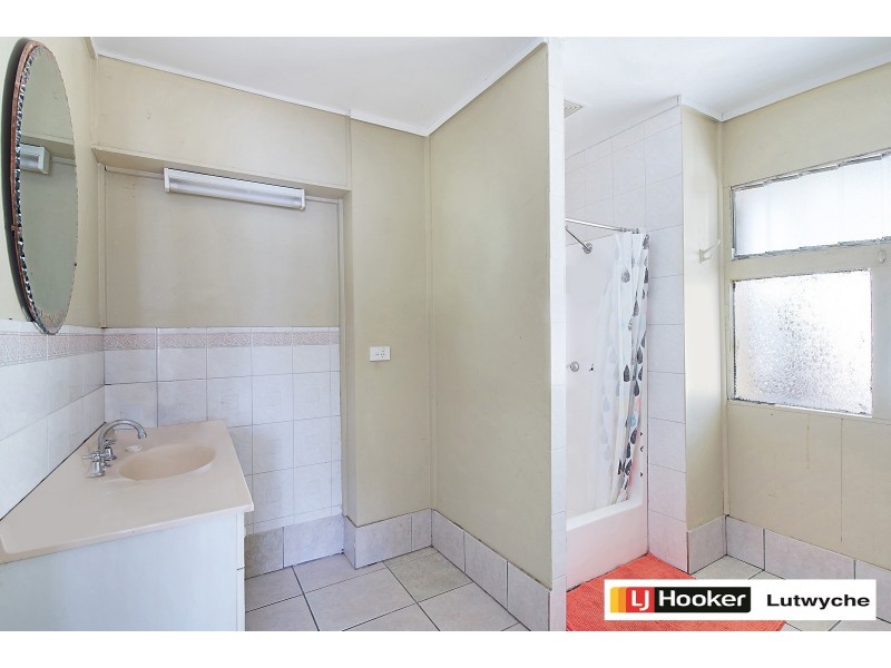 32 Strathmore Street, Kedron QLD 4031