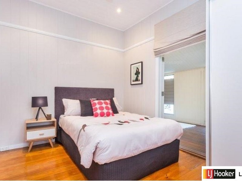 50 Brook Street, Windsor QLD 4030