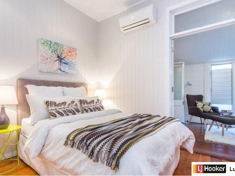 50 Brook Street, Windsor QLD 4030