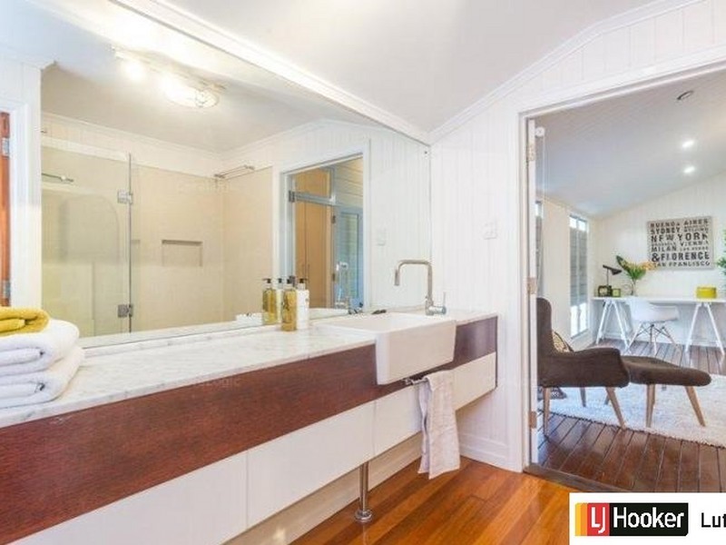 50 Brook Street, Windsor QLD 4030