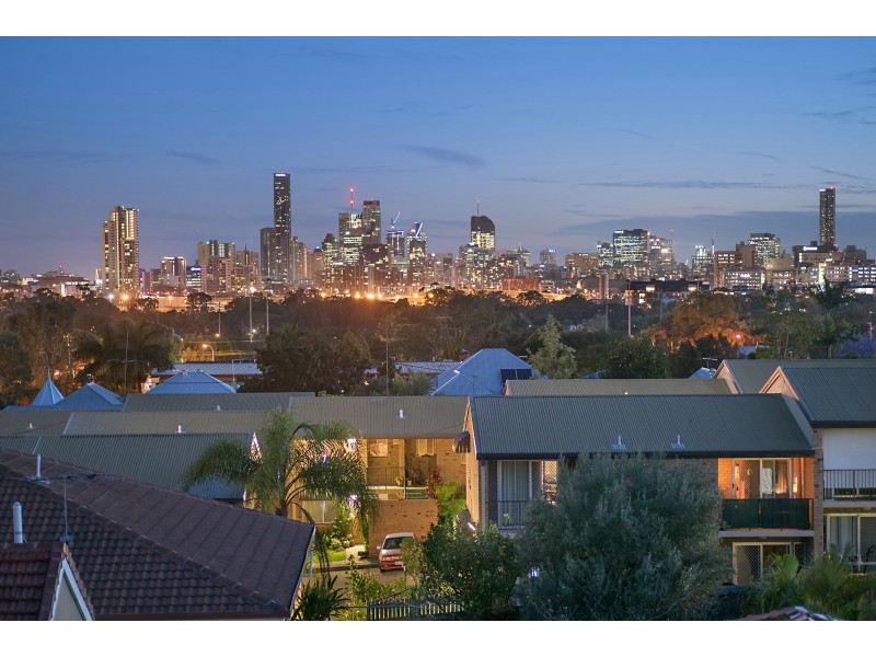 79 Stoneleigh Street, Albion QLD 4010