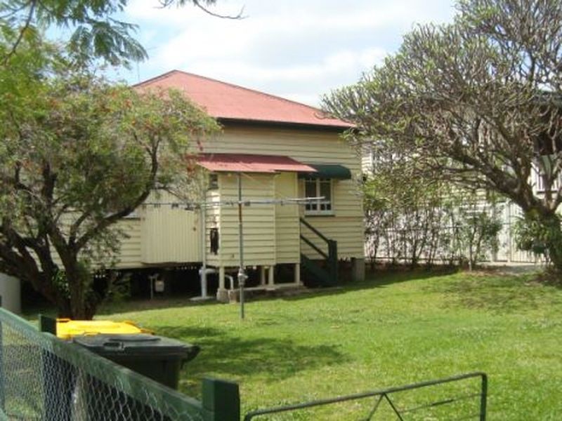 16 Kedron Park Road, Wooloowin QLD 4030