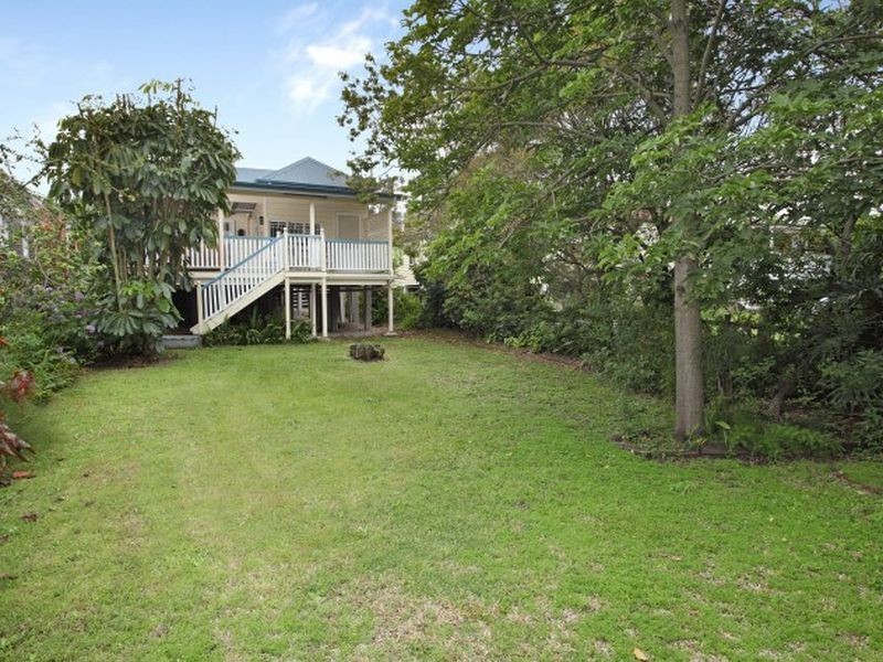 54 Stoneleigh Street, Albion QLD 4010