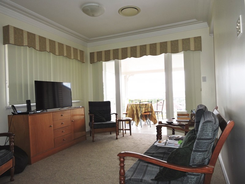 11 Wilgarning Street, Stafford Heights QLD 4053