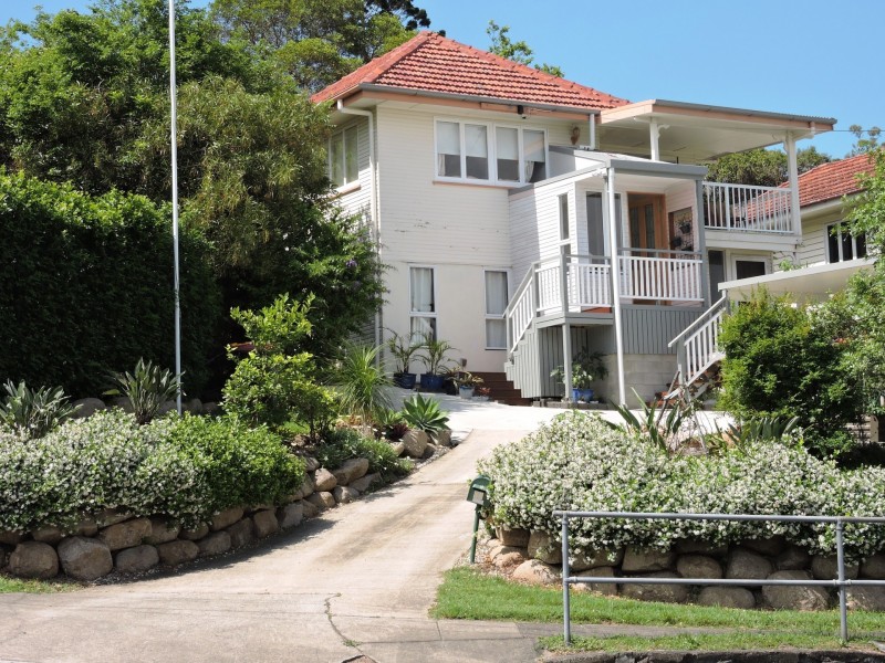 11 Wilgarning Street, Stafford Heights QLD 4053