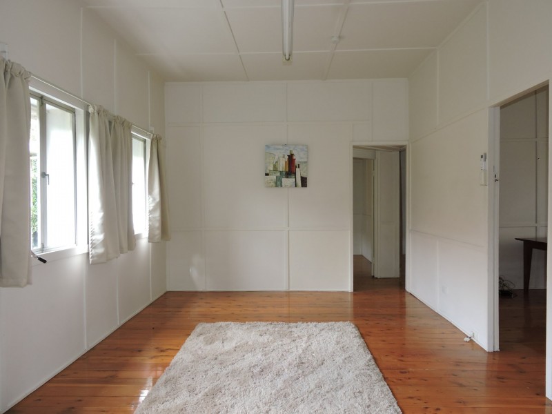 25 Hinkler Street, Kedron QLD 4031