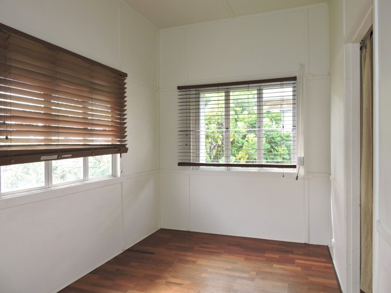 25 Hinkler Street, Kedron QLD 4031