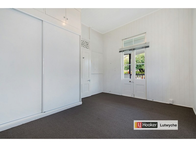 15 Bess Street, Windsor QLD 4030