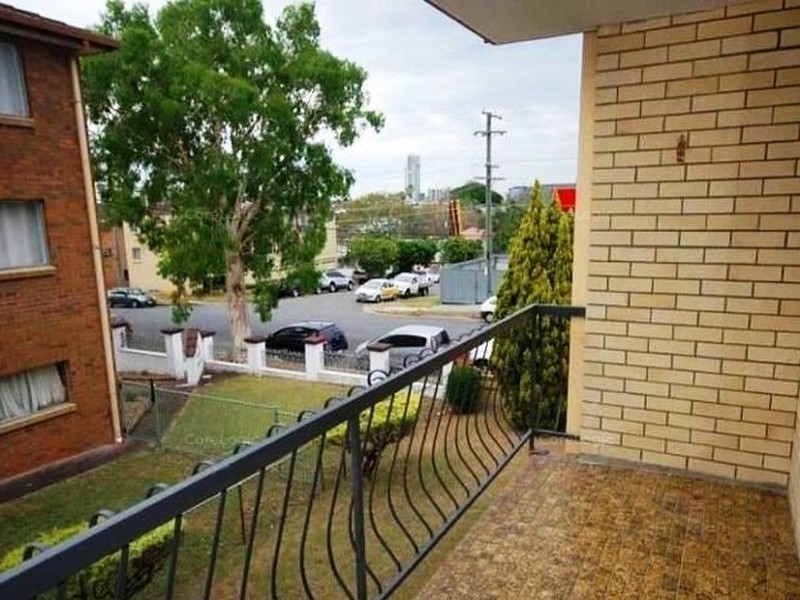 1/16 Grantson Street, Windsor QLD 4030