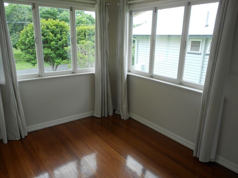 75 Eleventh Avenue, Kedron QLD 4031