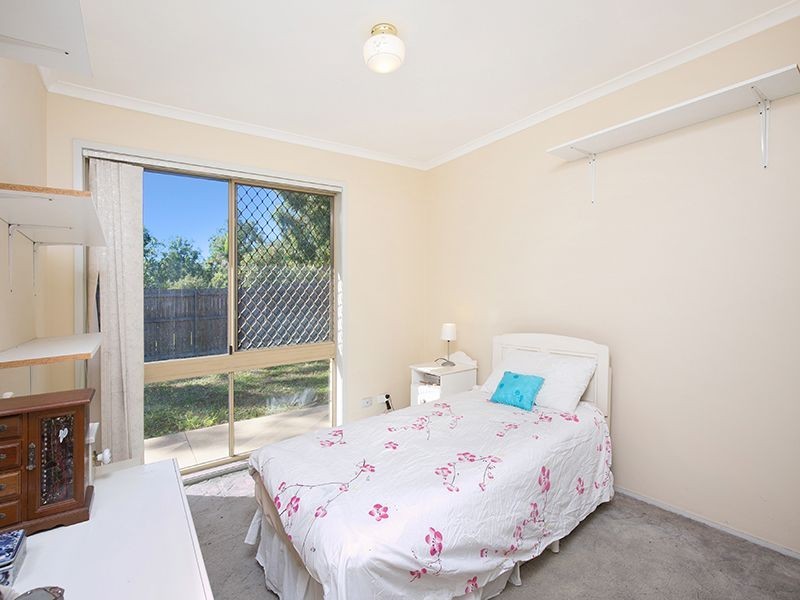 6 Warenda Street, Carina Heights QLD 4152