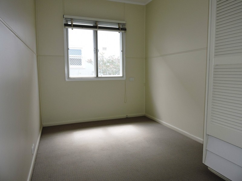 11 Farrant Street, Stafford Heights QLD 4053