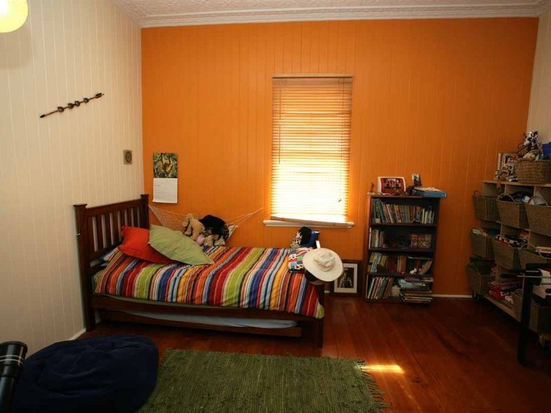 2 Fairleigh Street, Windsor QLD 4030