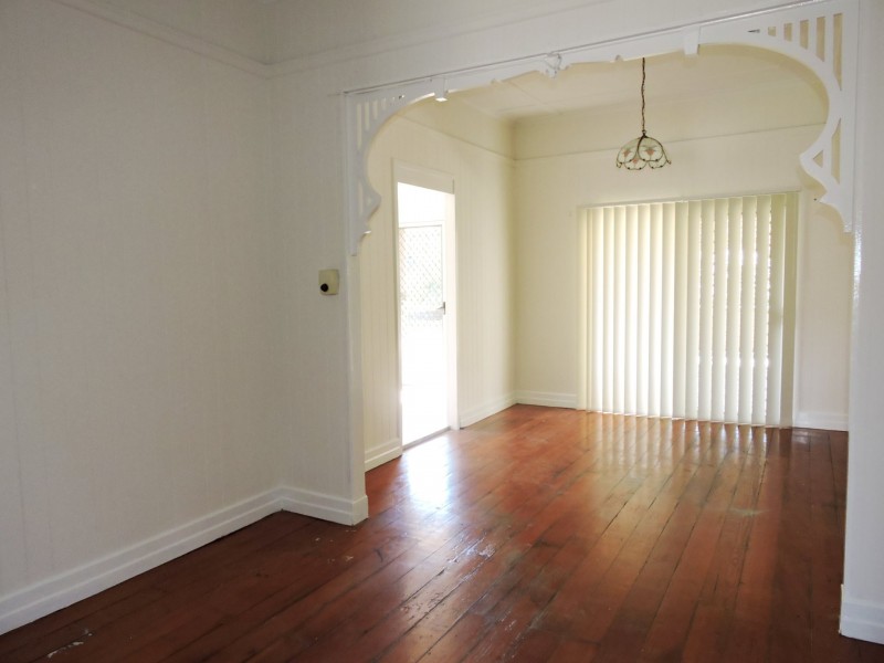 32 Eighth Ave, Kedron QLD 4031