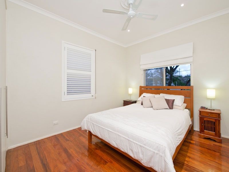 30 Belleview Parade, Paddington QLD 4064