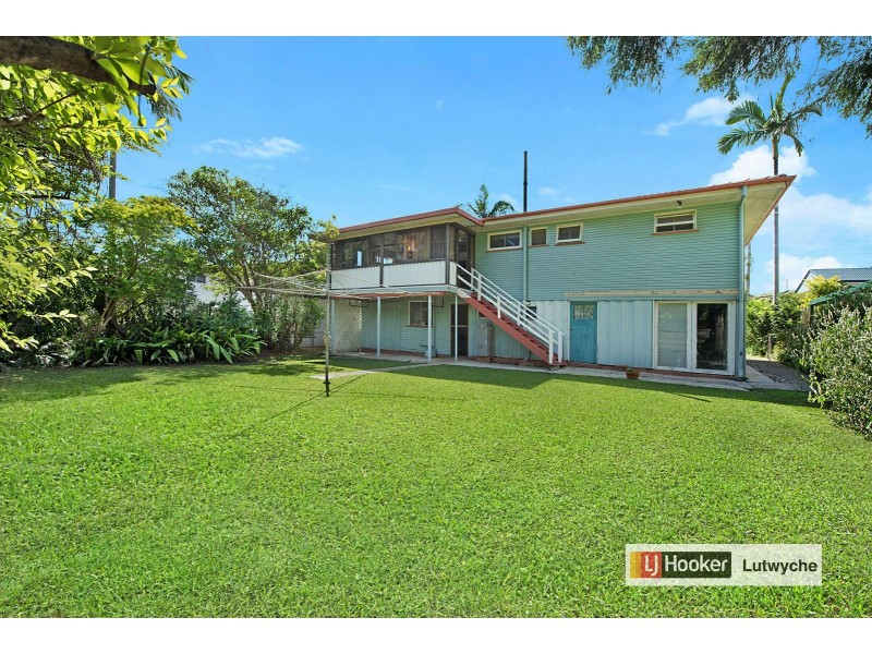 60 Niven Street, Stafford Heights QLD 4053