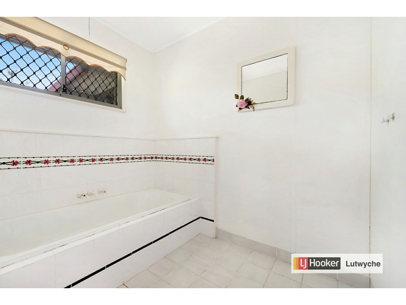 60 Niven Street, Stafford Heights QLD 4053