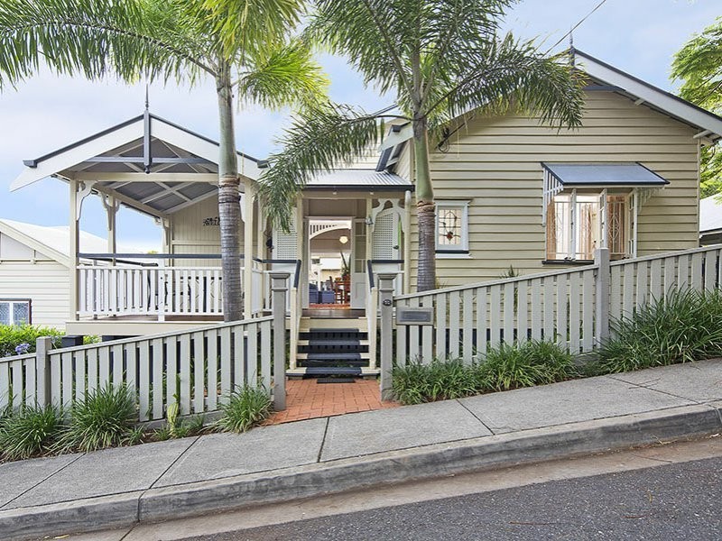 52 Harris Street, Windsor QLD 4030