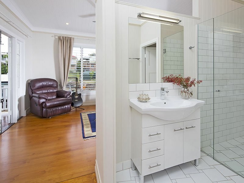 52 Harris Street, Windsor QLD 4030