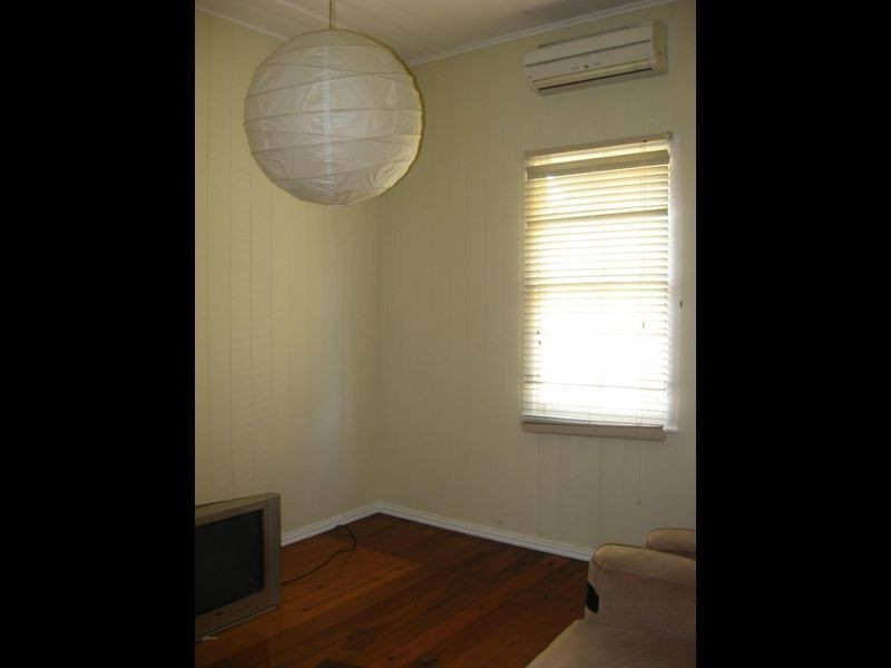 26 Stoneleigh Street, Albion QLD 4010