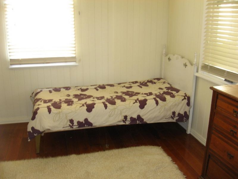 26 Stoneleigh Street, Albion QLD 4010