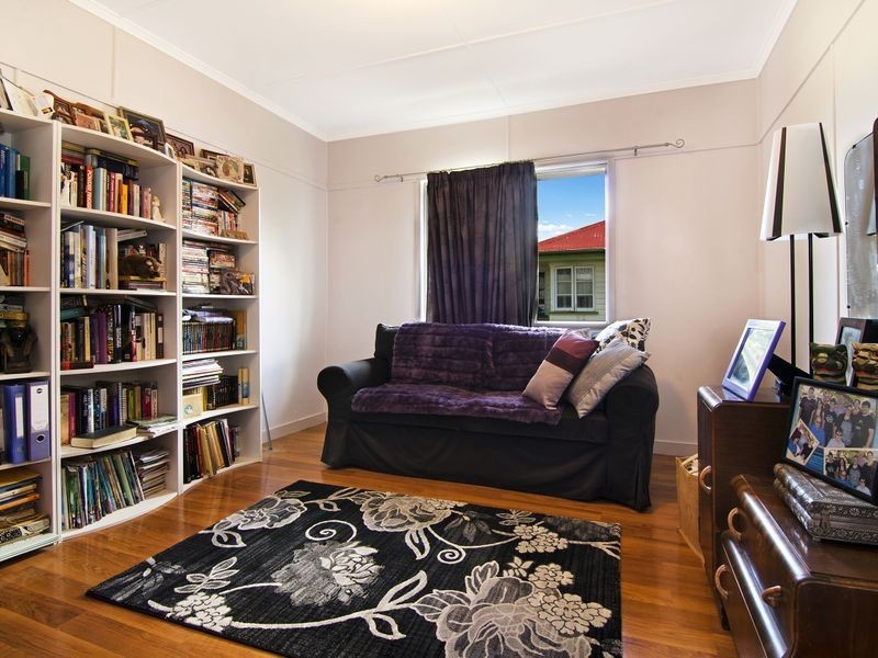 11 Abdale Street, Wavell Heights QLD 4012